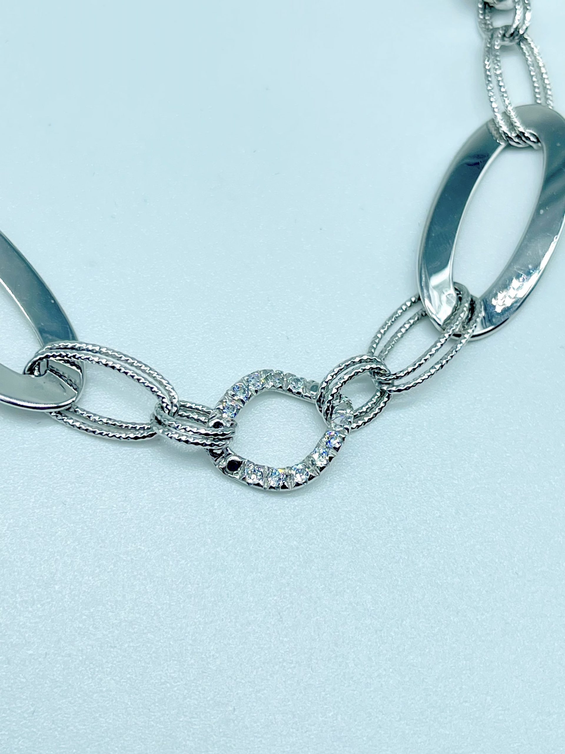 2-Bracciale donna oro 18kt Mz03