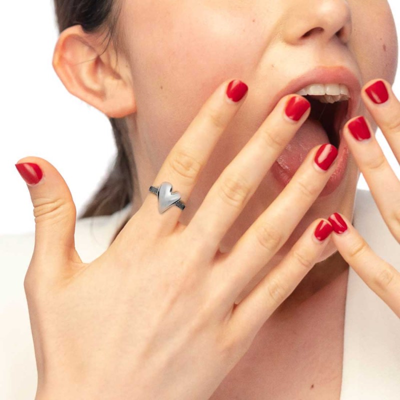 anello-con-cuore-irregolare (1)