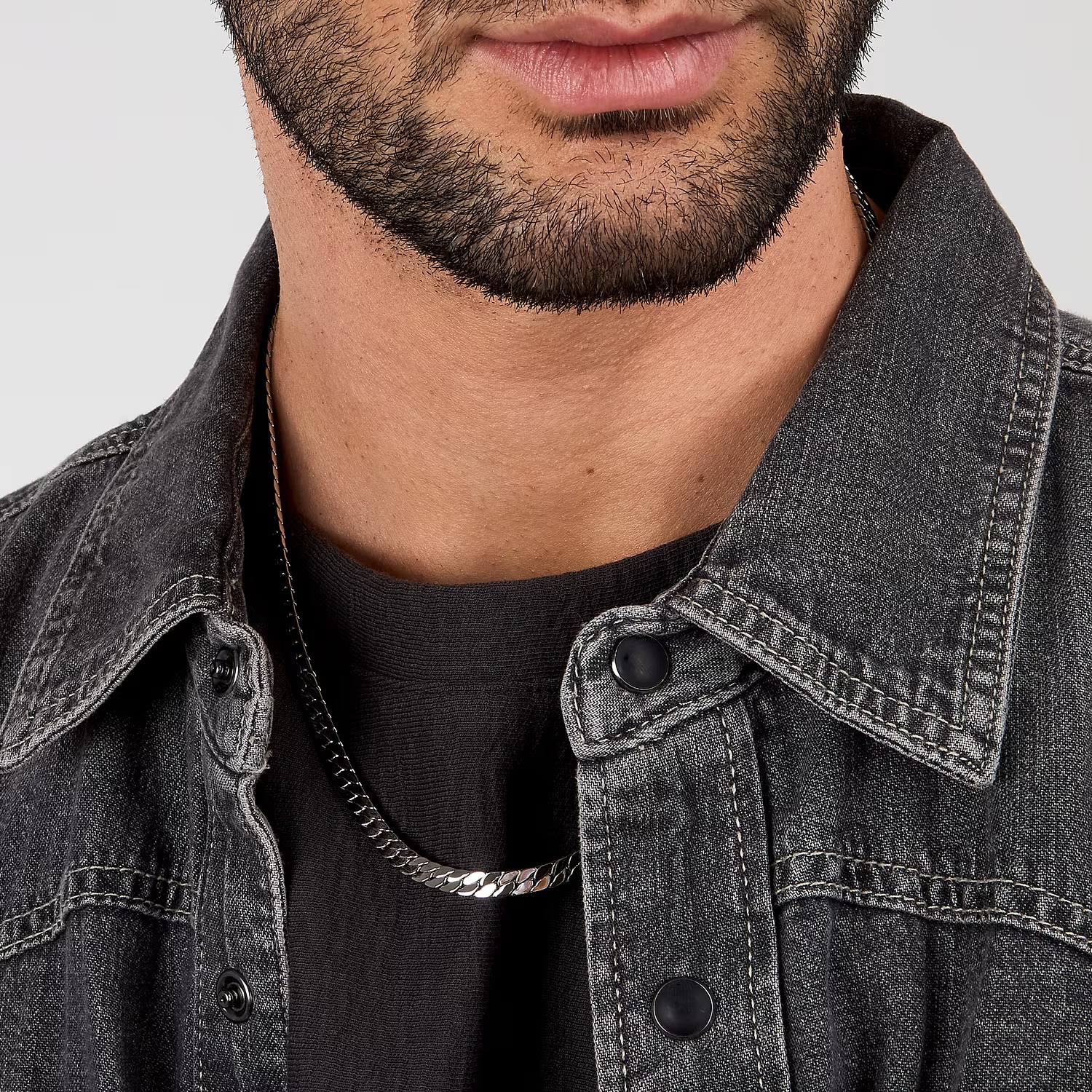 Collana uomo modello catena – stile essenziale e maschile